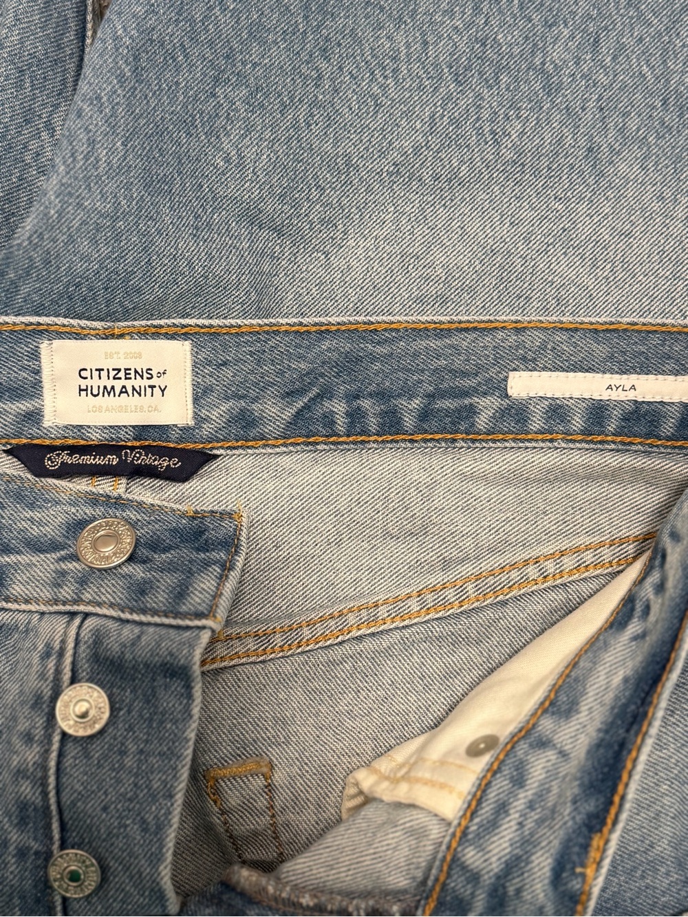 Citizen of Humanity Ayla Shorts - Picture 5 of 6